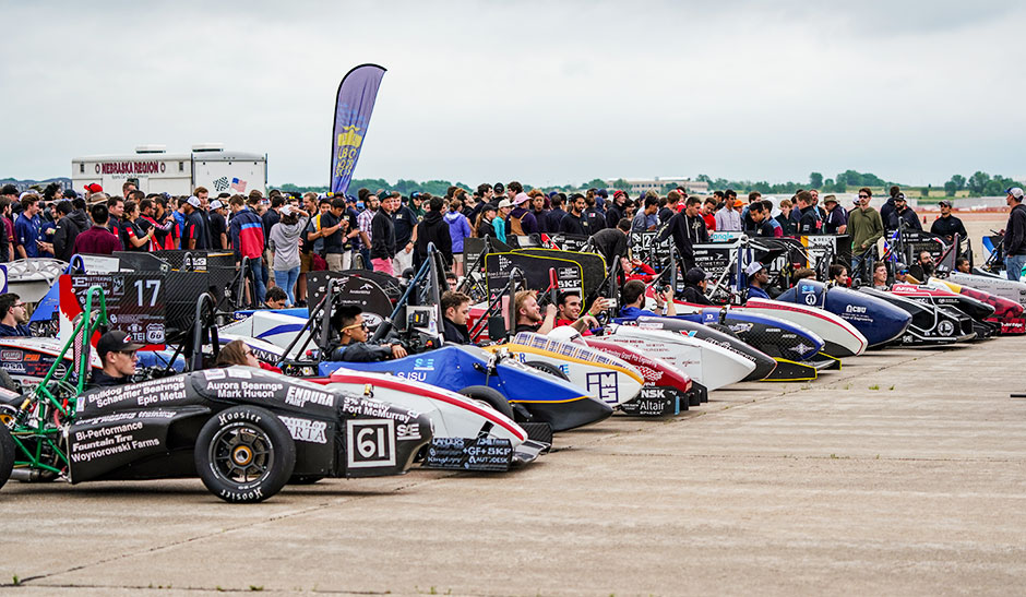 Students at starting line on race day