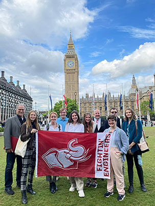 Study abroad group in Great Britain