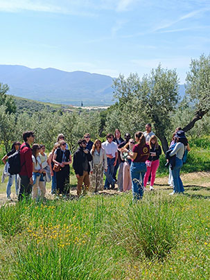 Study abroad group in Italy