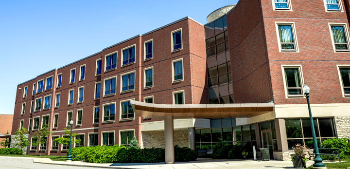 !Exterior of Lakeside Residence Hall