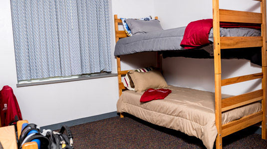 Bunk beds in a bedroom in the aparments.