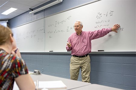 Rose-Hulman mathematics professor Elton Graves teaches a class.